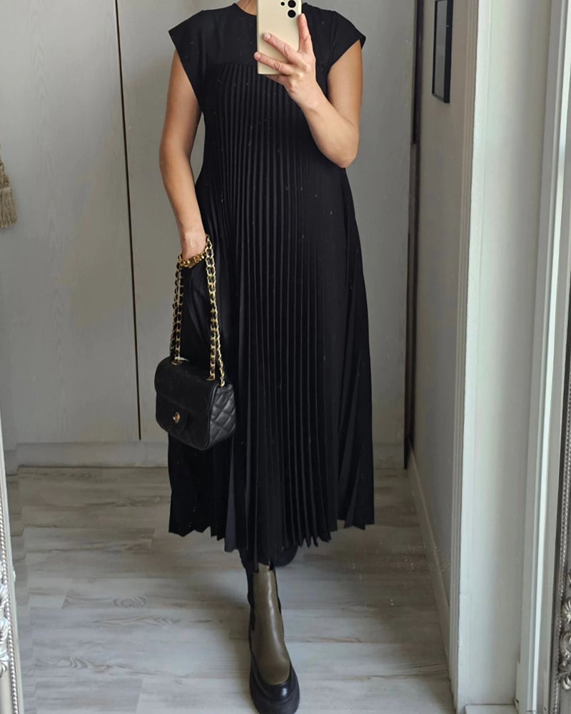 Everyday Elegance, Effortless Comfort Dress
