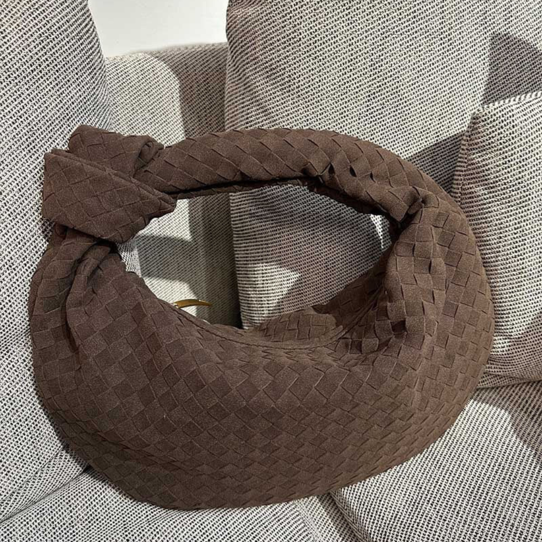 Chic Braided Handbag With Space
