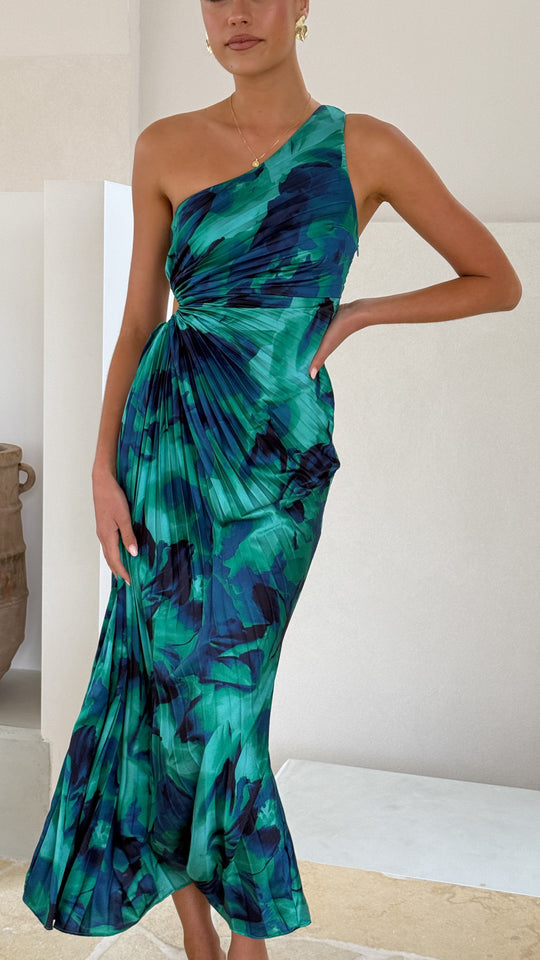 Head-Turning Floral Maxi Dress