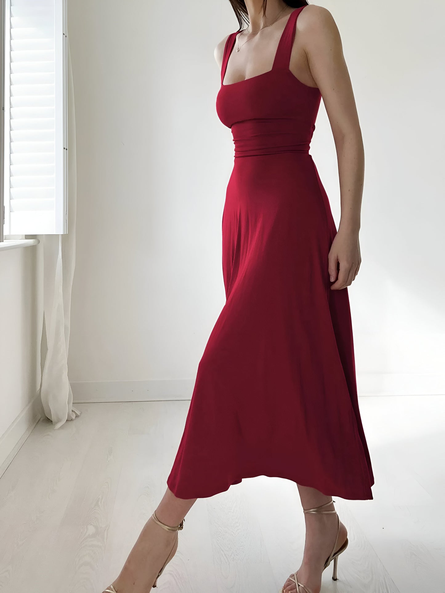 Effortless Chic Midi Dress