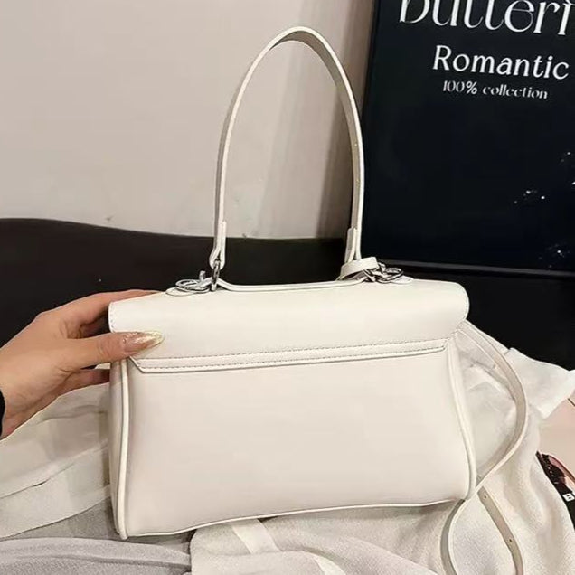 Everyday-Chic Compact Handbag