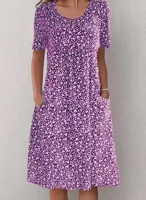 Elegant Vintage Dress for Romantic Looks