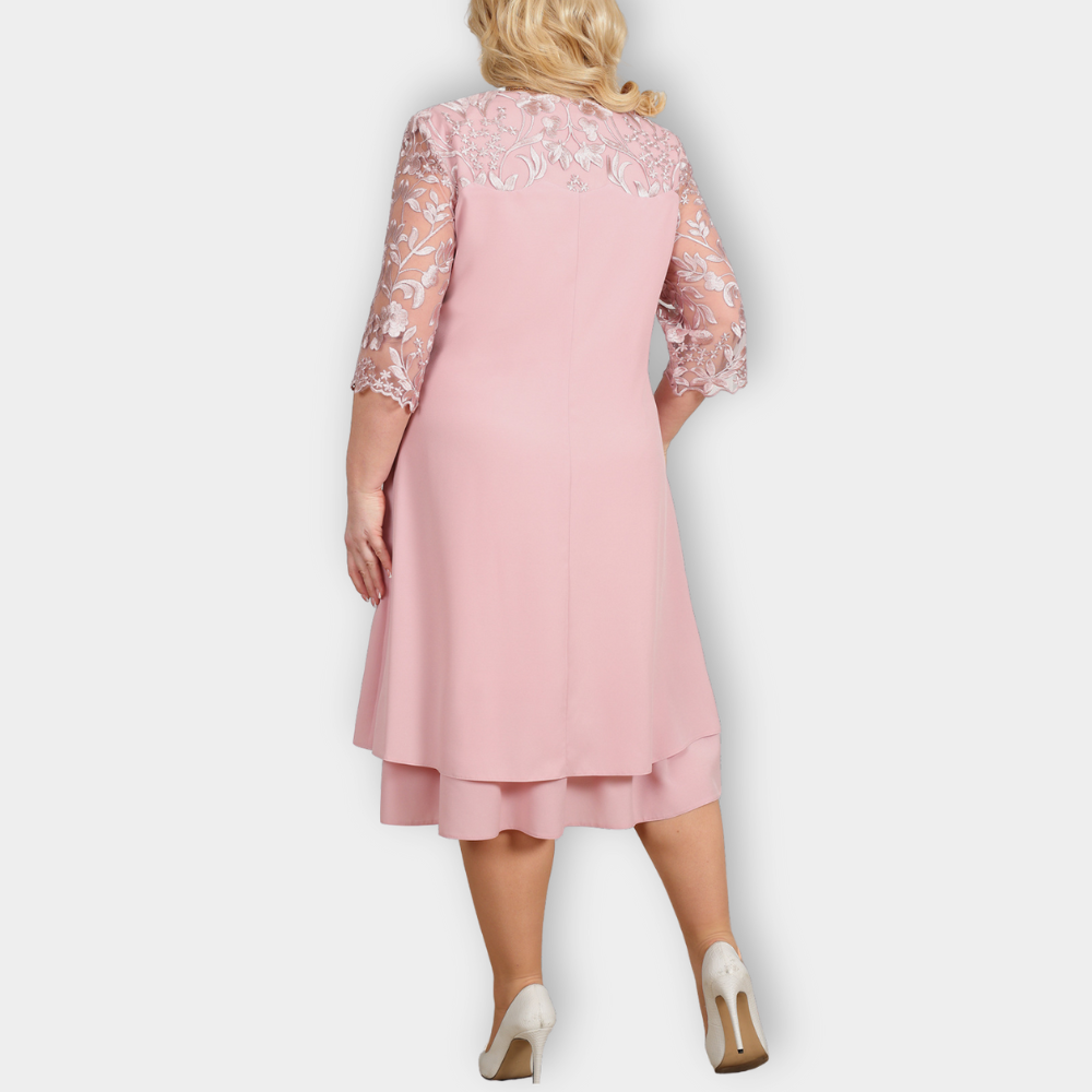 Elegant Confidence Plus-Size Banquet Dress