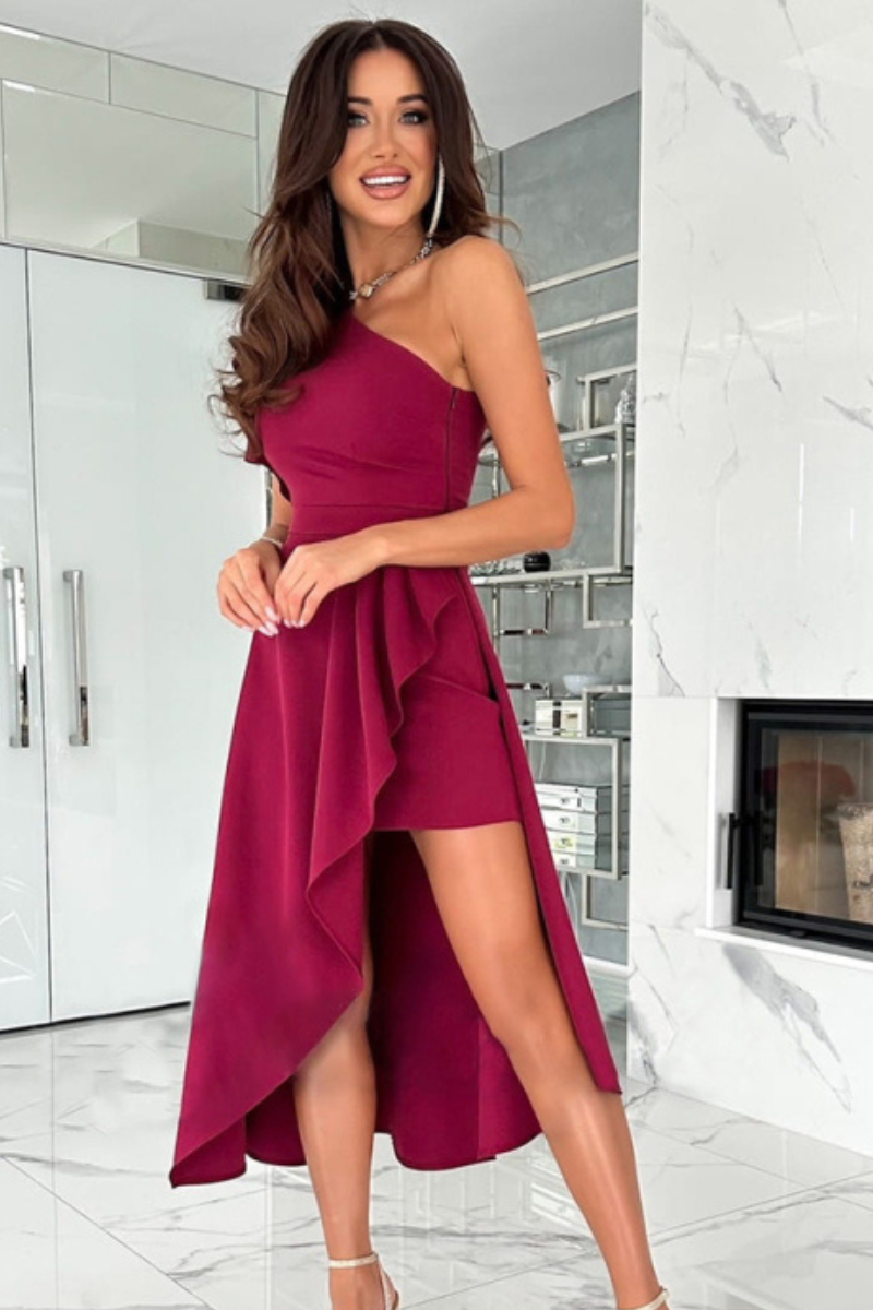 Effortless Chic One-Shoulder Dress