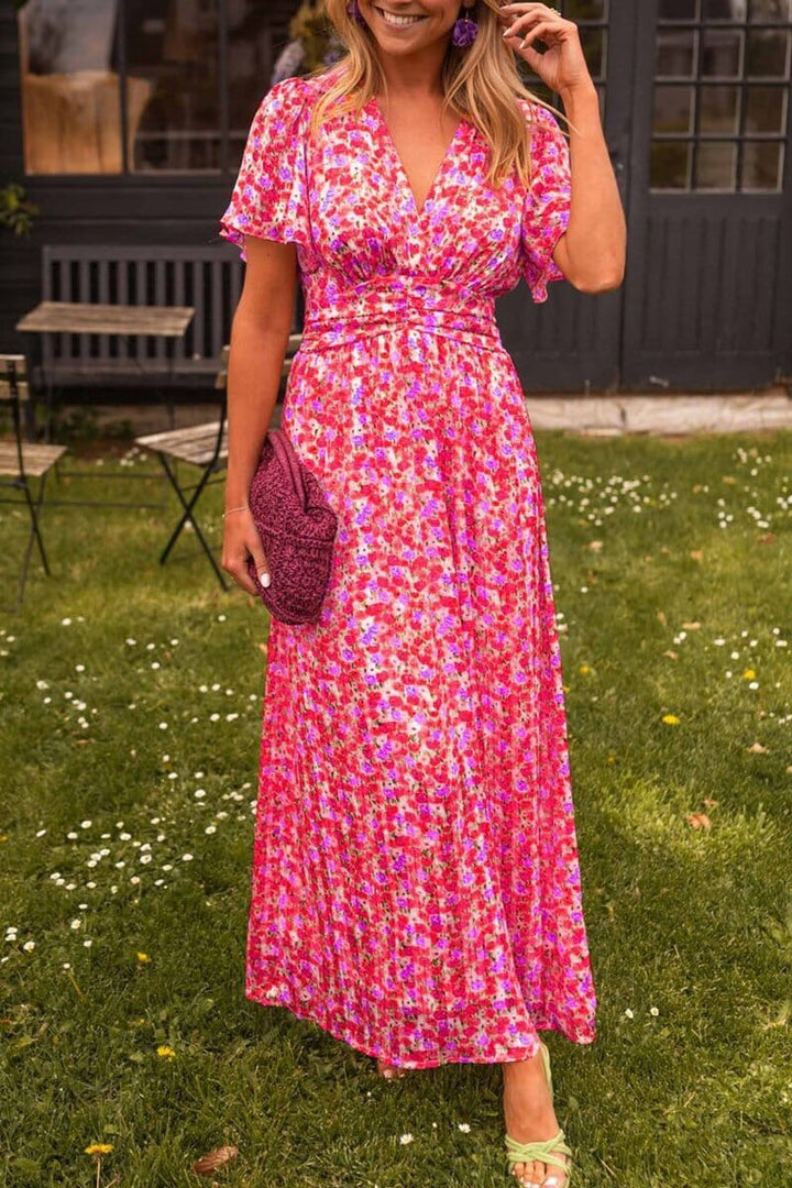 Alluring Elegance: Flattering Maxi Dress