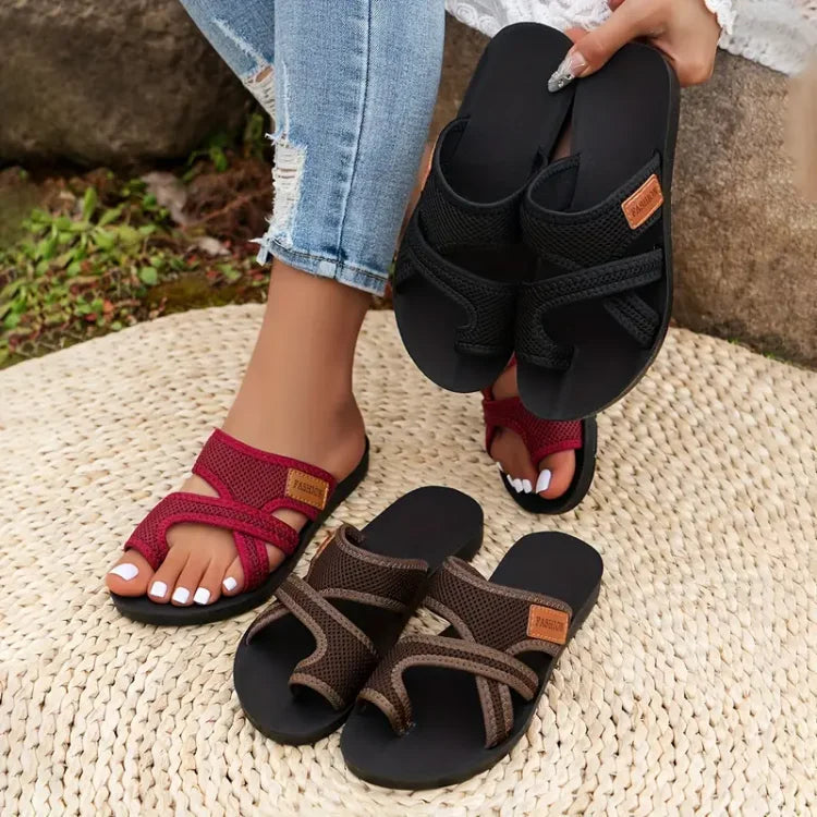 Chic Sandals: Ergonomic All-Day Support