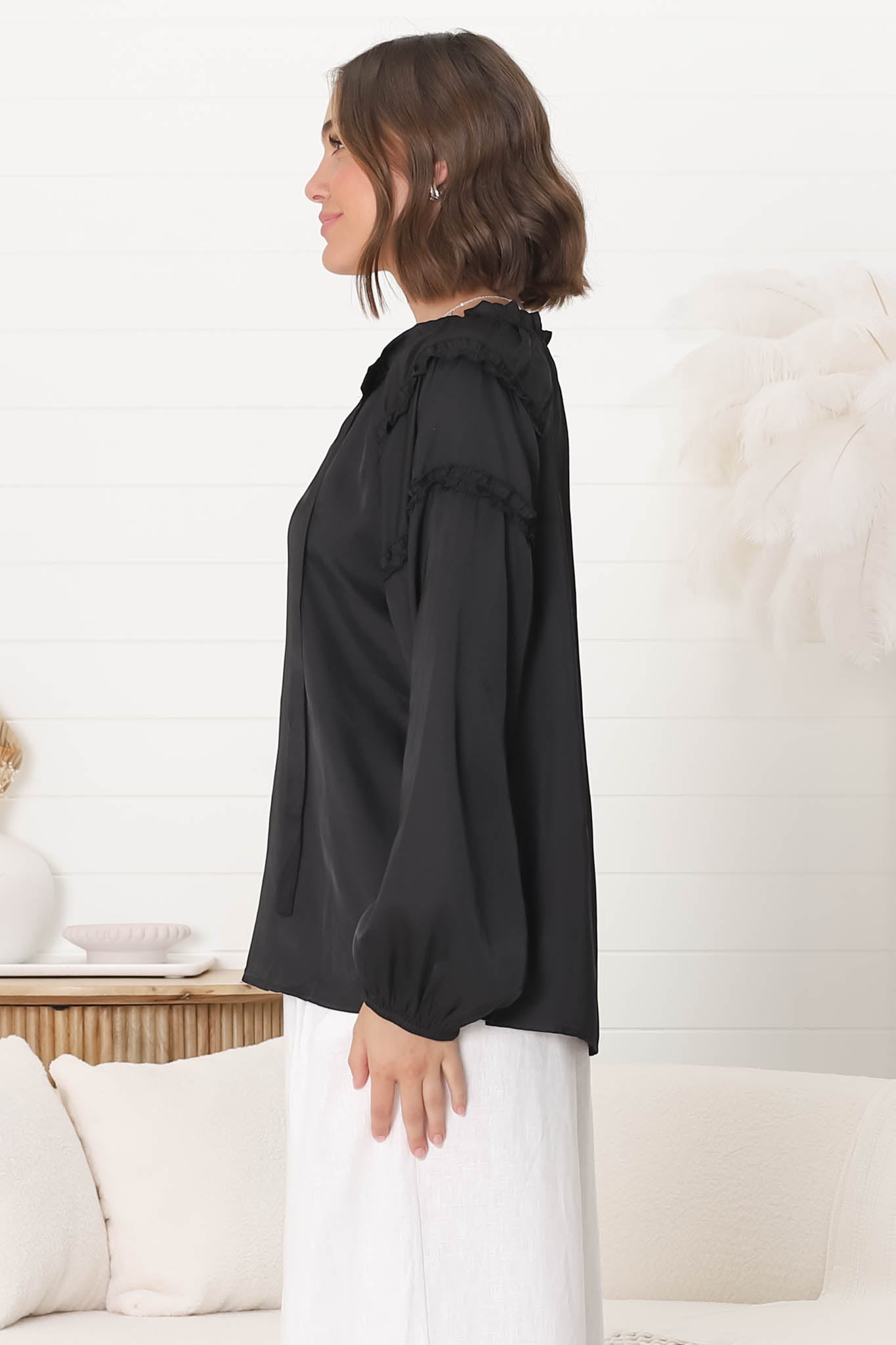 Effortless Chic Balloon-Sleeve Blouse