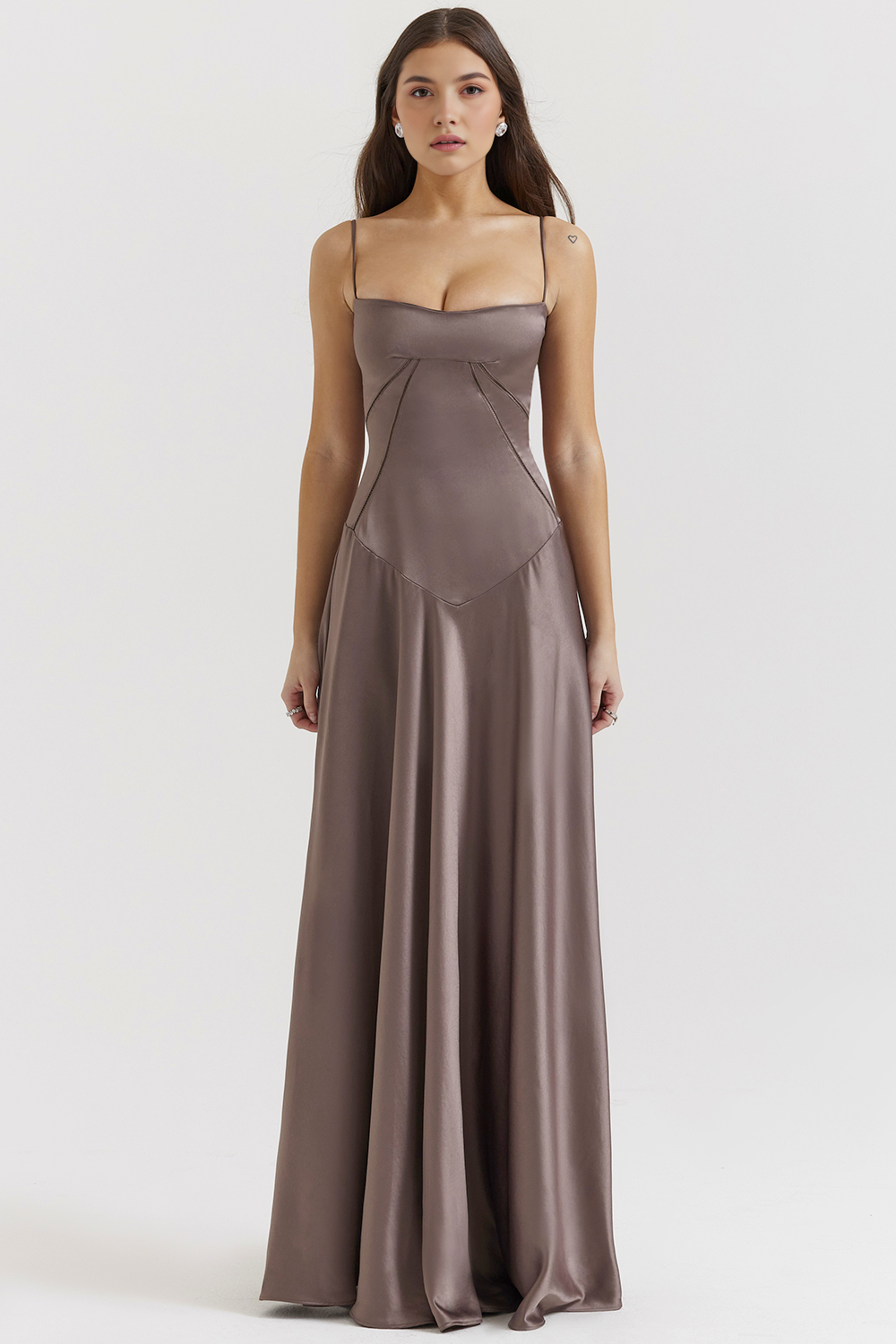 Flattering Bustier Gown for Special Occasions