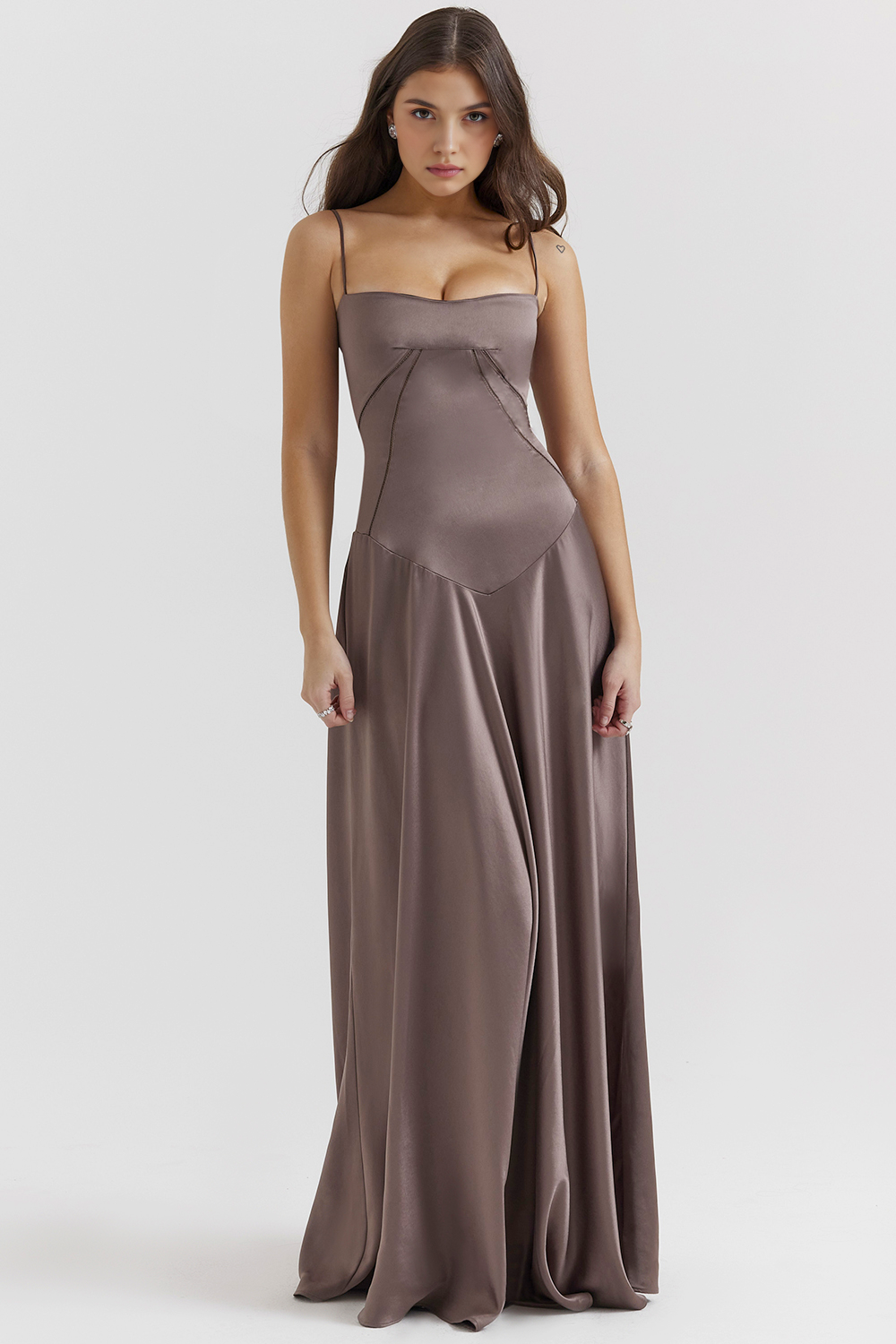 Flattering Bustier Gown for Special Occasions