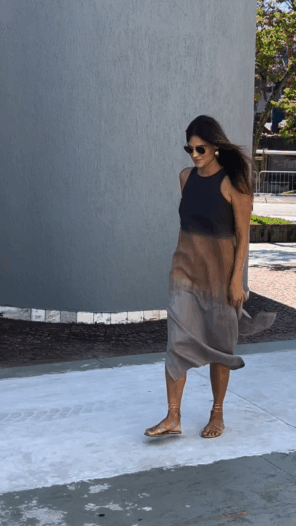 Effortless Chic Gradient Dress
