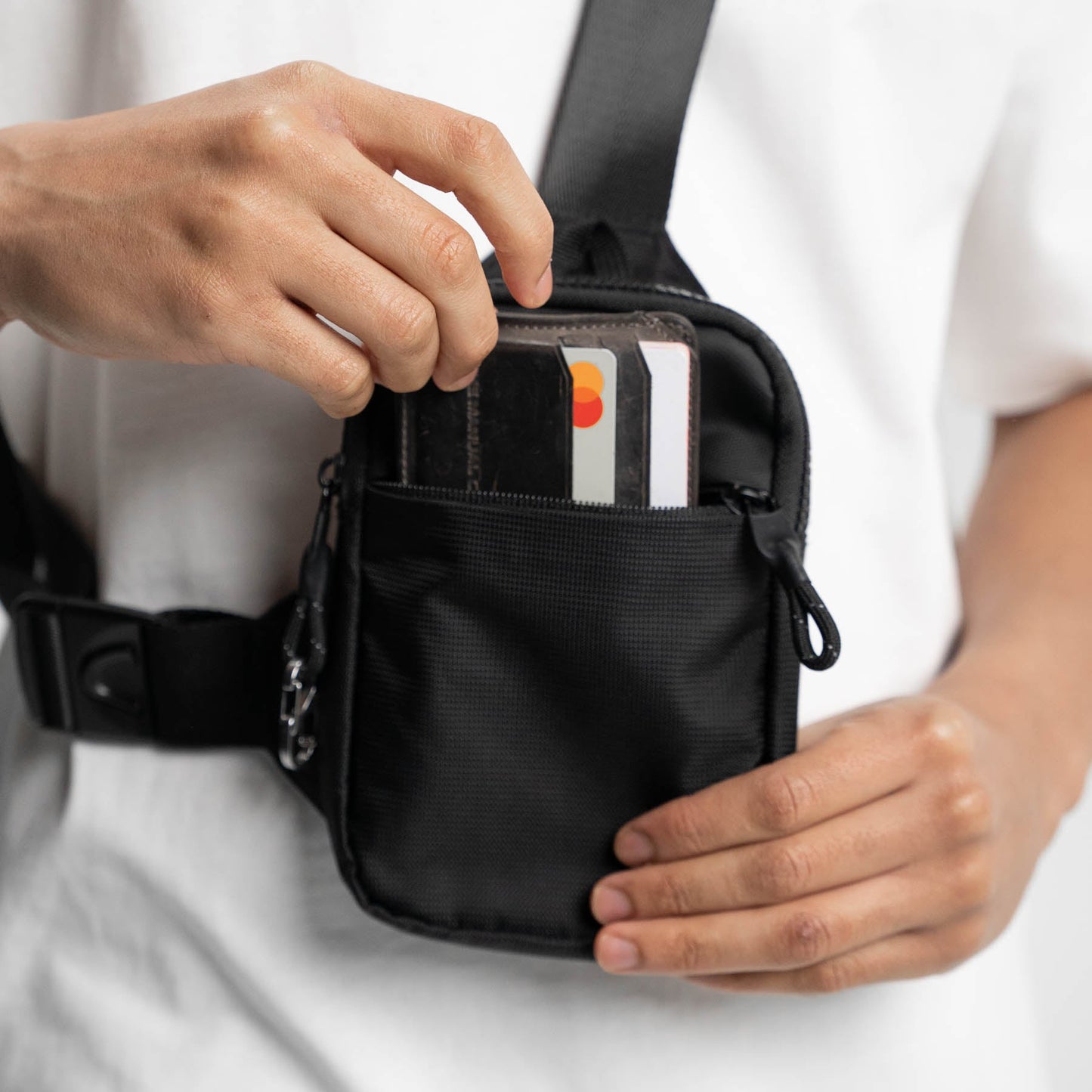 Smart Secure Travel Sling