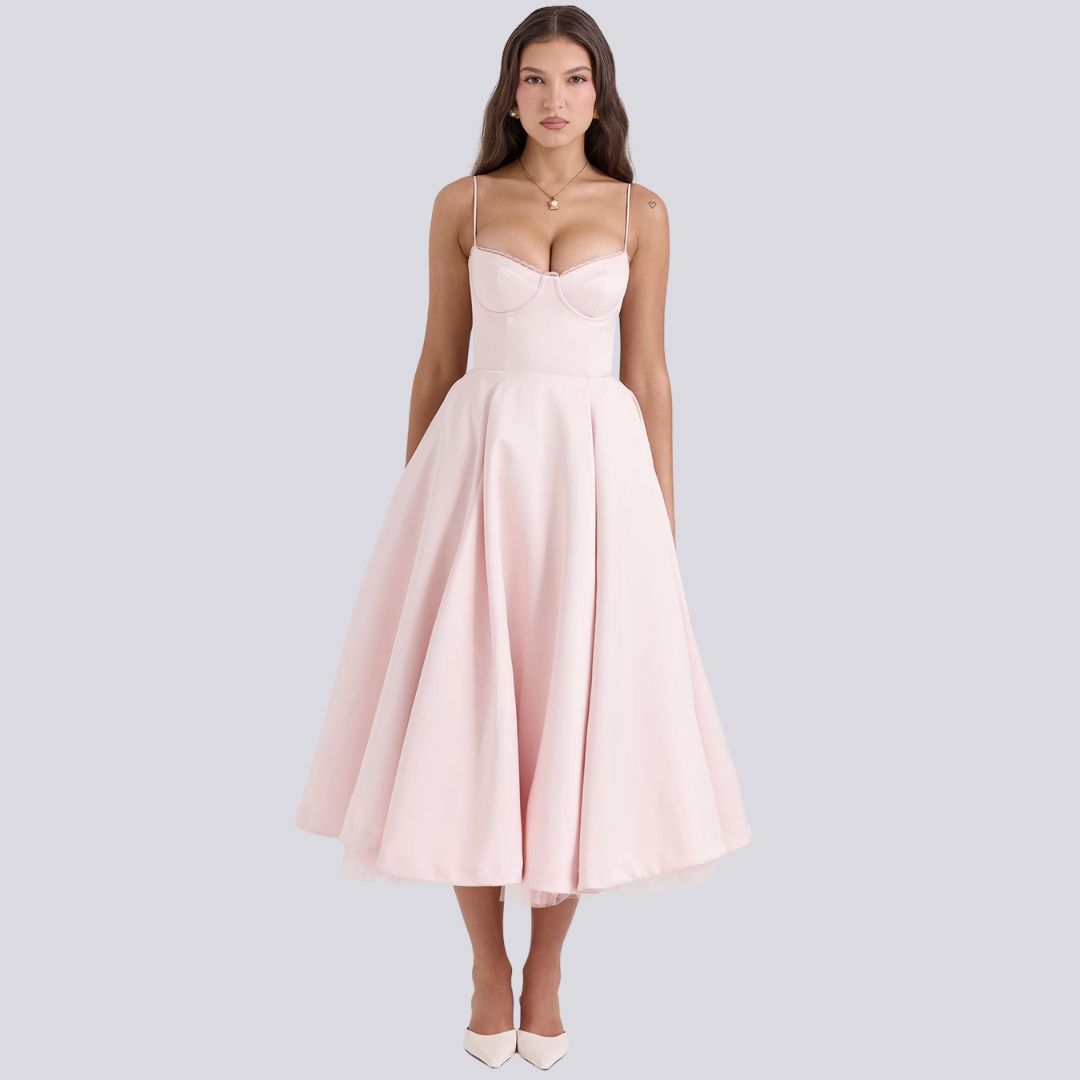 Elegance-Maximizing Maxi Dress
