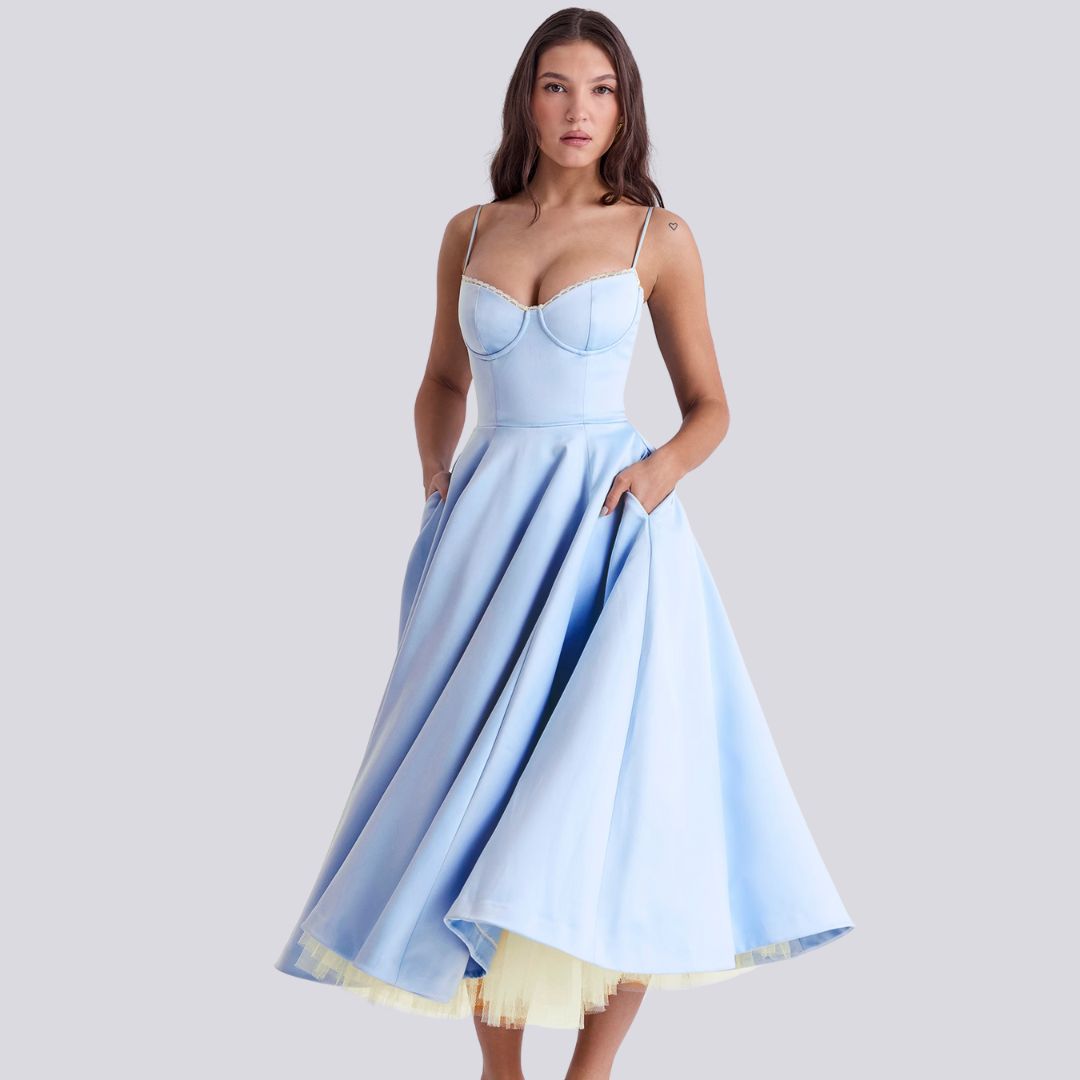 Elegance-Maximizing Maxi Dress