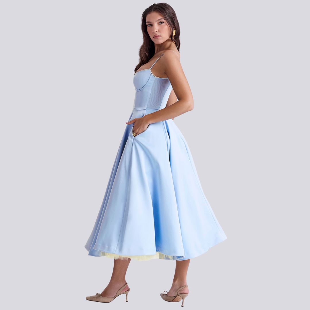Elegance-Maximizing Maxi Dress