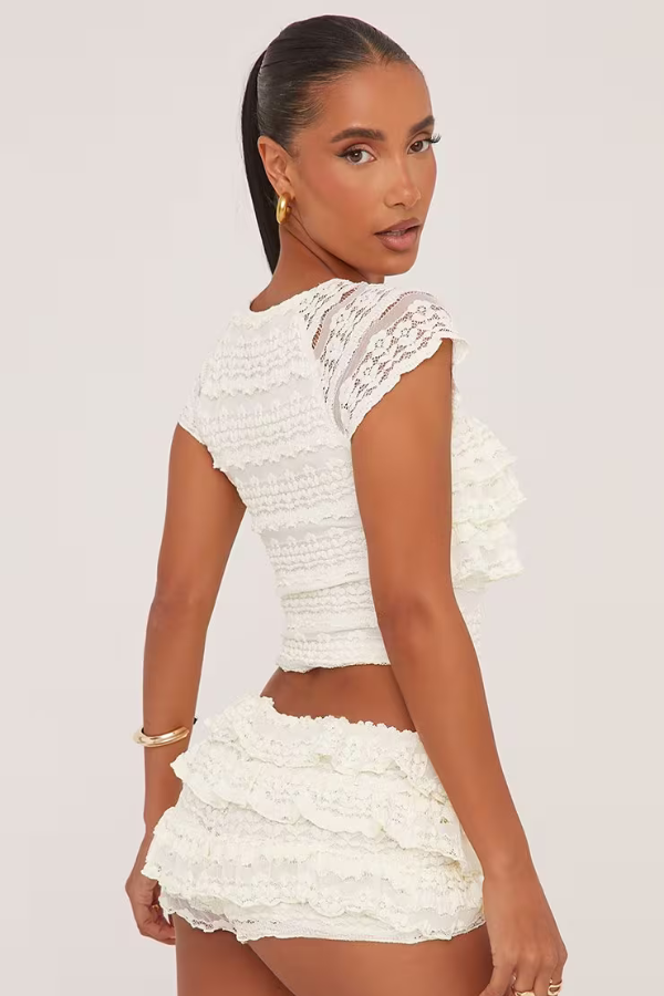 Flaunt Curves with Lace & Ruffles