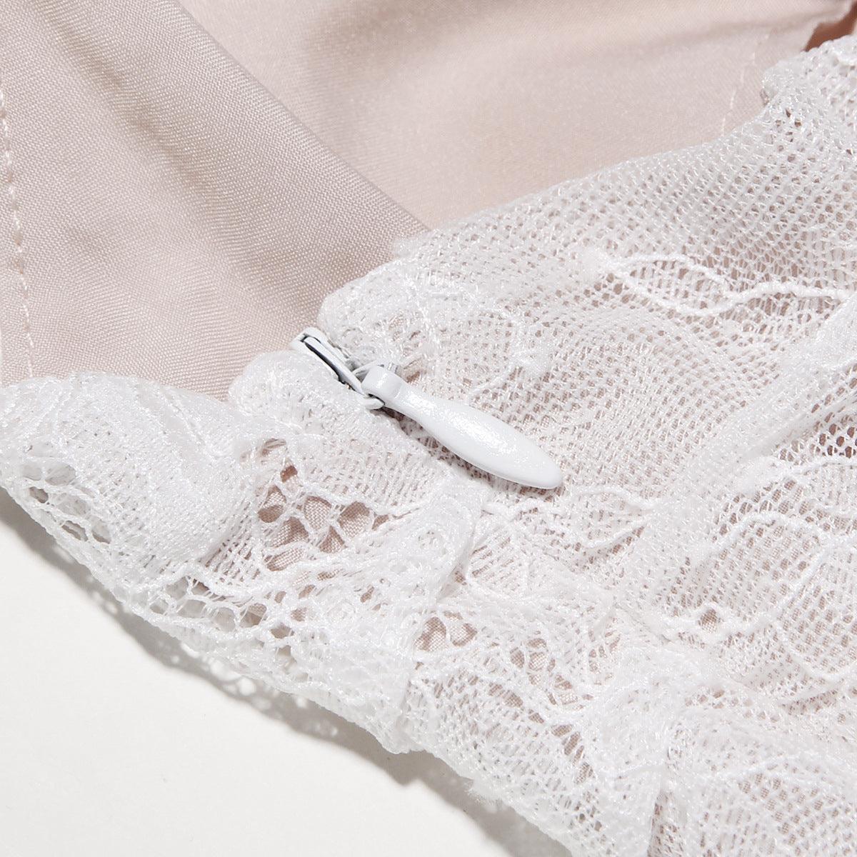 Flattering Lace Maxi for Event Elegance