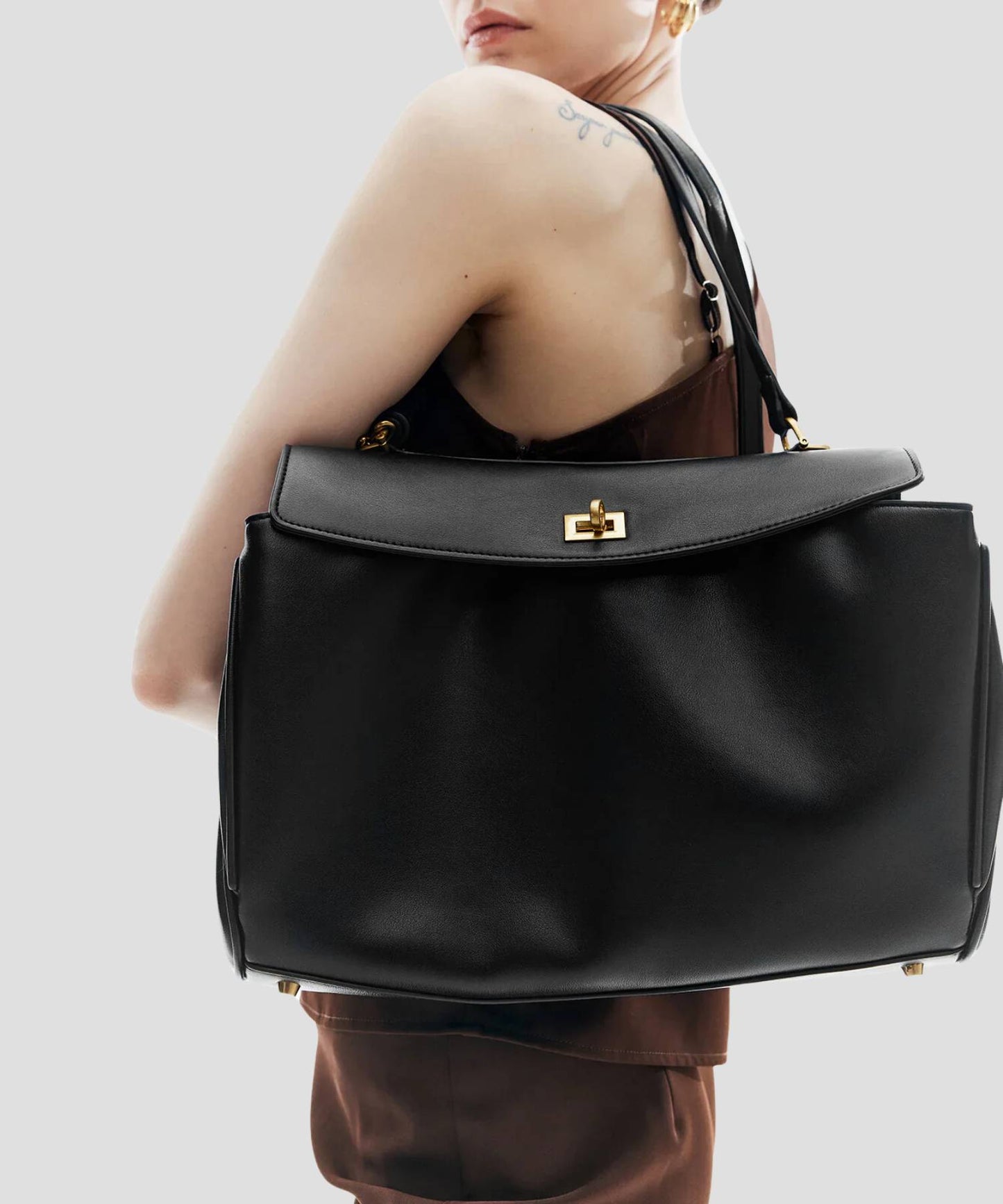 Chic Vegan Bag for Every Occasion