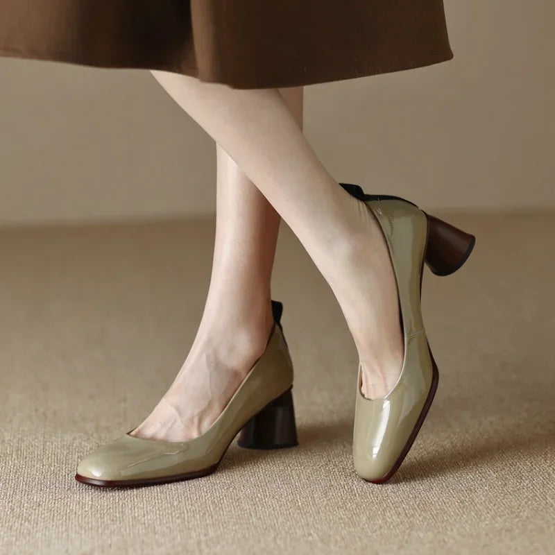 Comfort-Elegance Mid-Heel Pumps