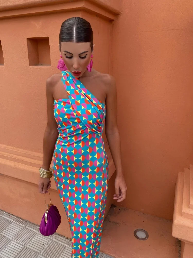 Sleek Summer Statement Dress