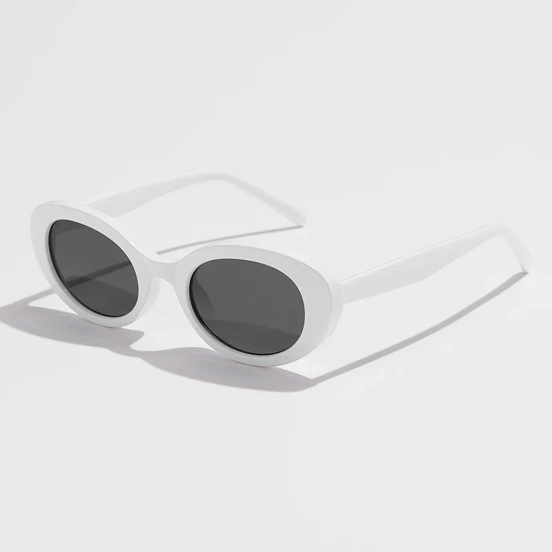 Chic Retro Sunnies with UV Protection