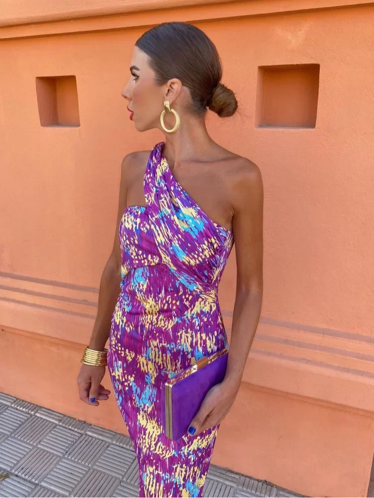 Sleek Summer Statement Dress