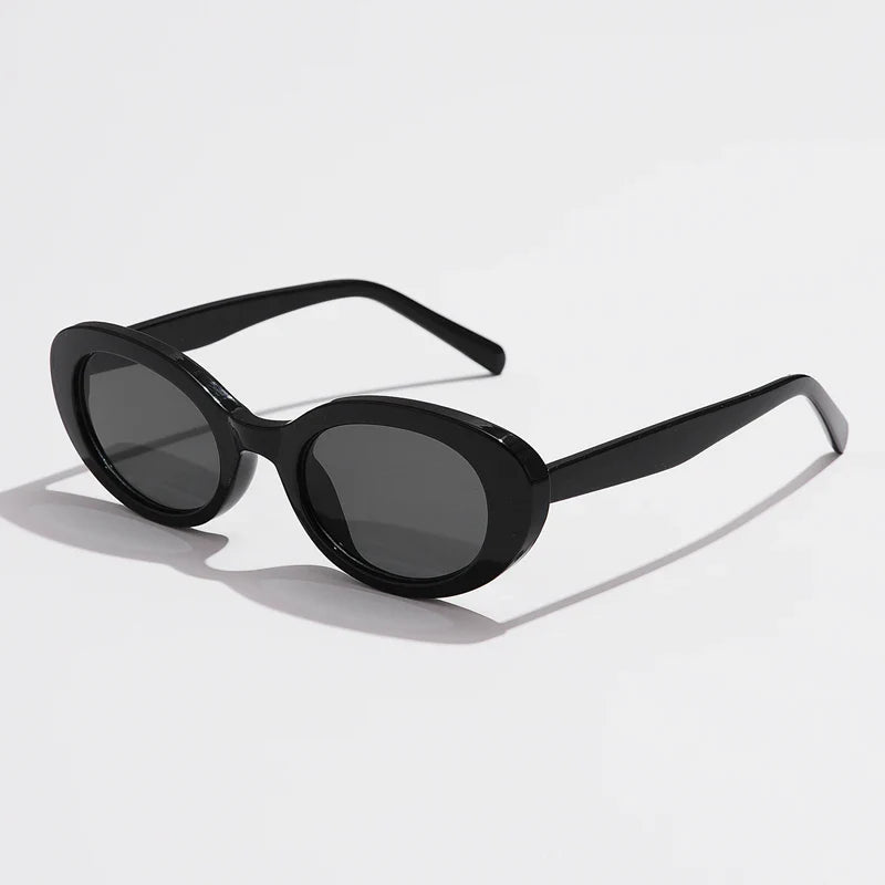 Chic Retro Sunnies with UV Protection