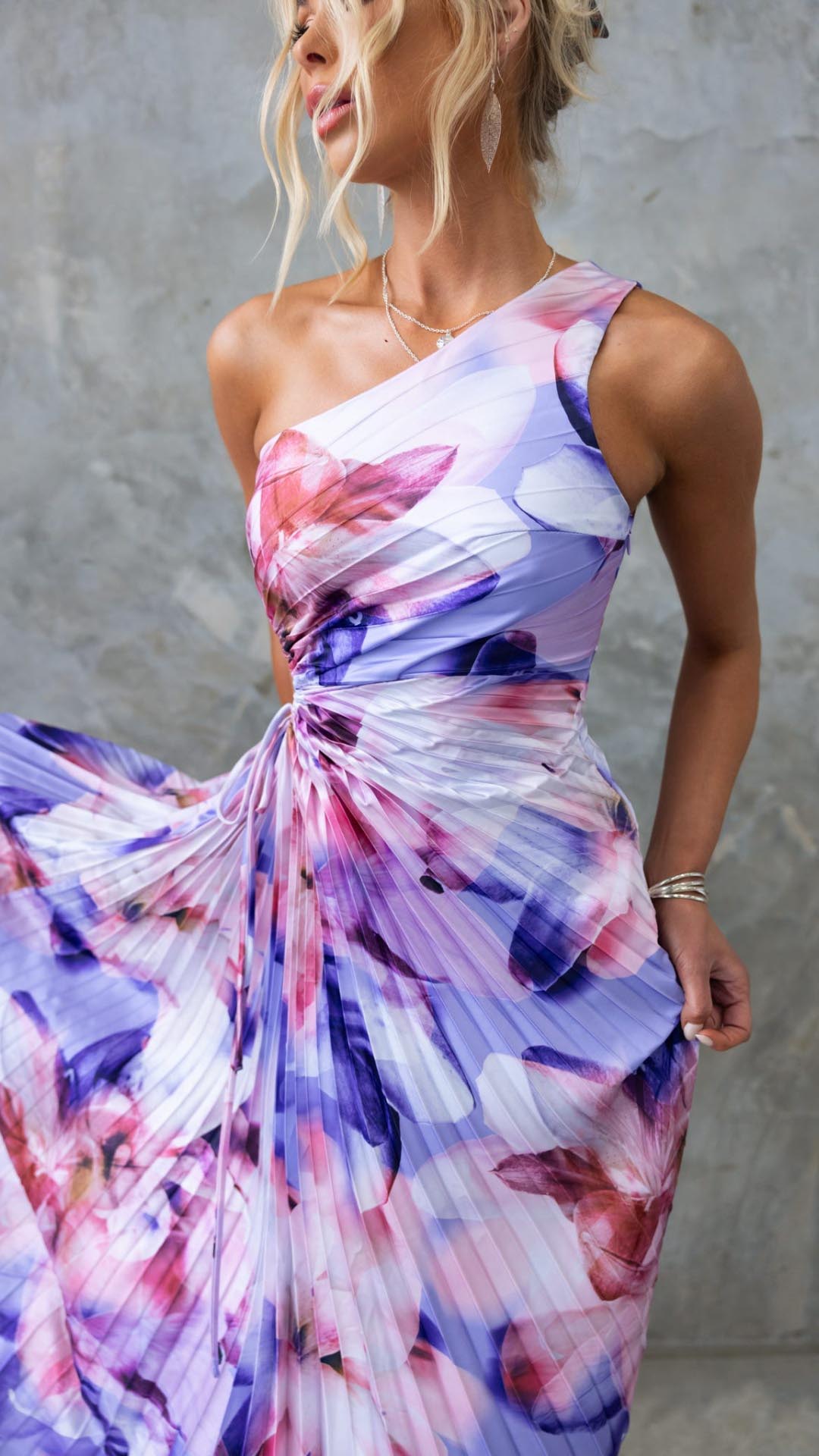 Effortless Elegance Flowy Maxi Dress