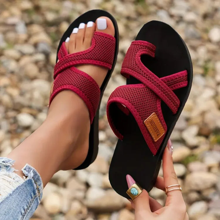 Chic Sandals: Ergonomic All-Day Support
