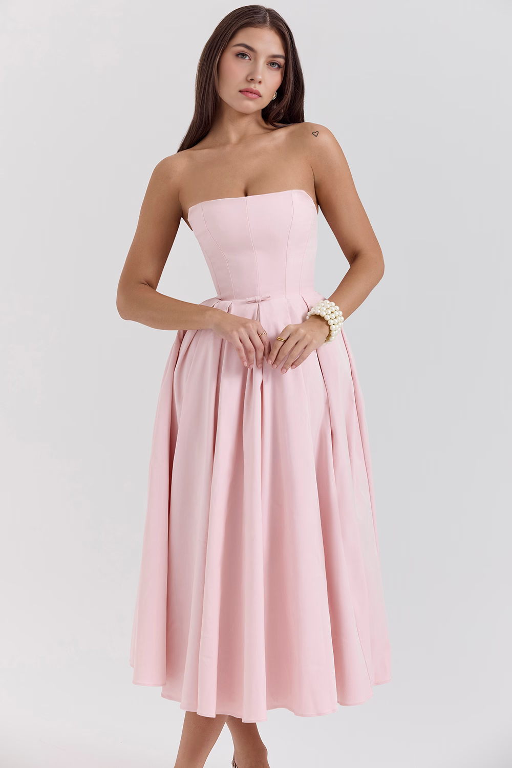 Elegant-Shape Midi Sundress