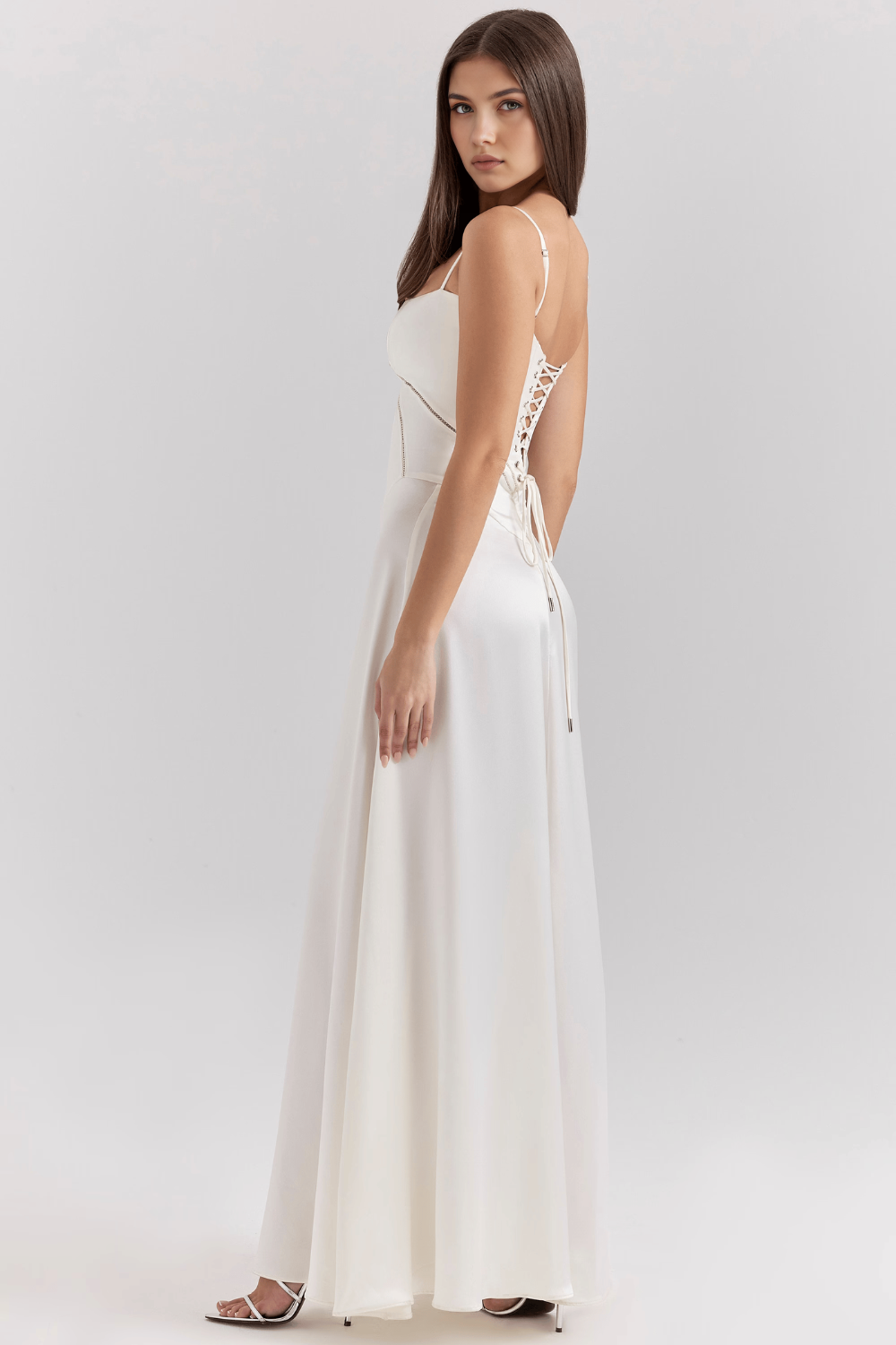 Flattering Bustier Gown for Special Occasions