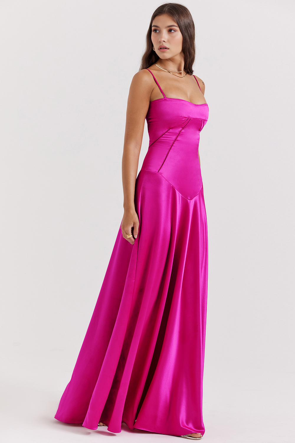Flattering Bustier Gown for Special Occasions