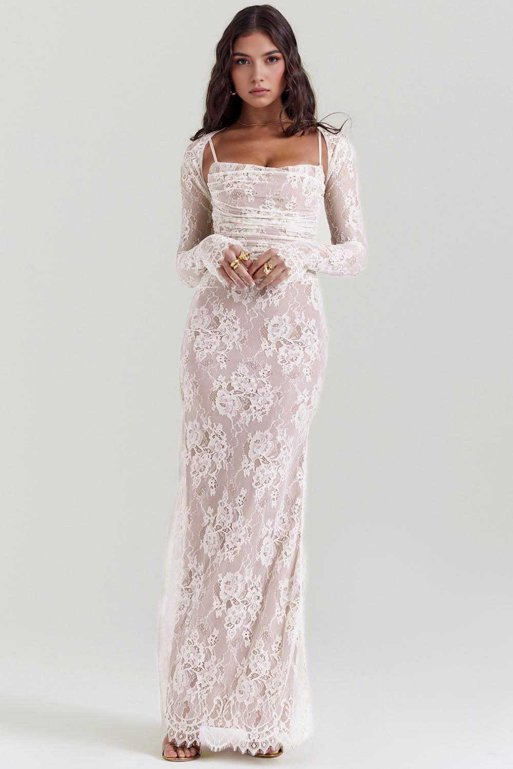 Flattering Lace Maxi for Event Elegance