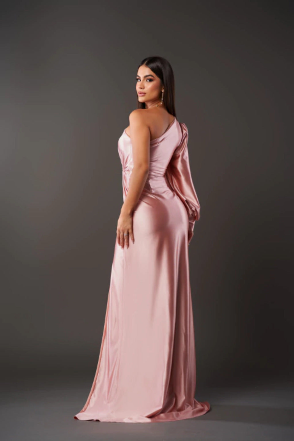 Alluring Satin Maxi for Elegant Evenings