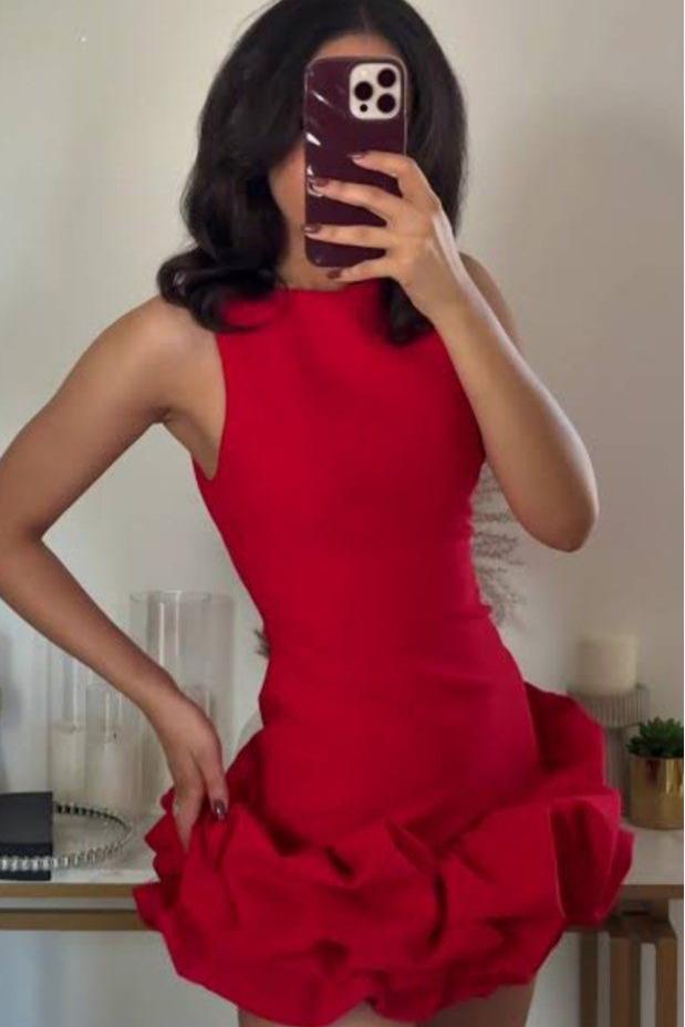 Effortless Ruffle Chic Dress