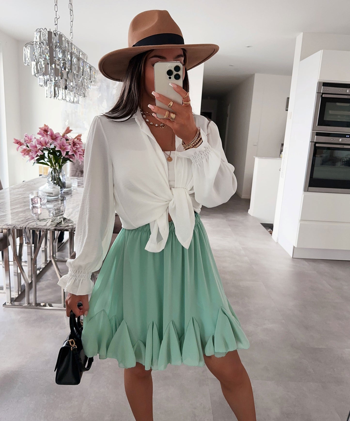 Elegant Balloon Sleeve Blouse