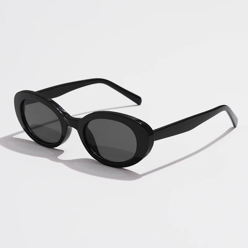 Chic Retro Sunnies with UV Protection