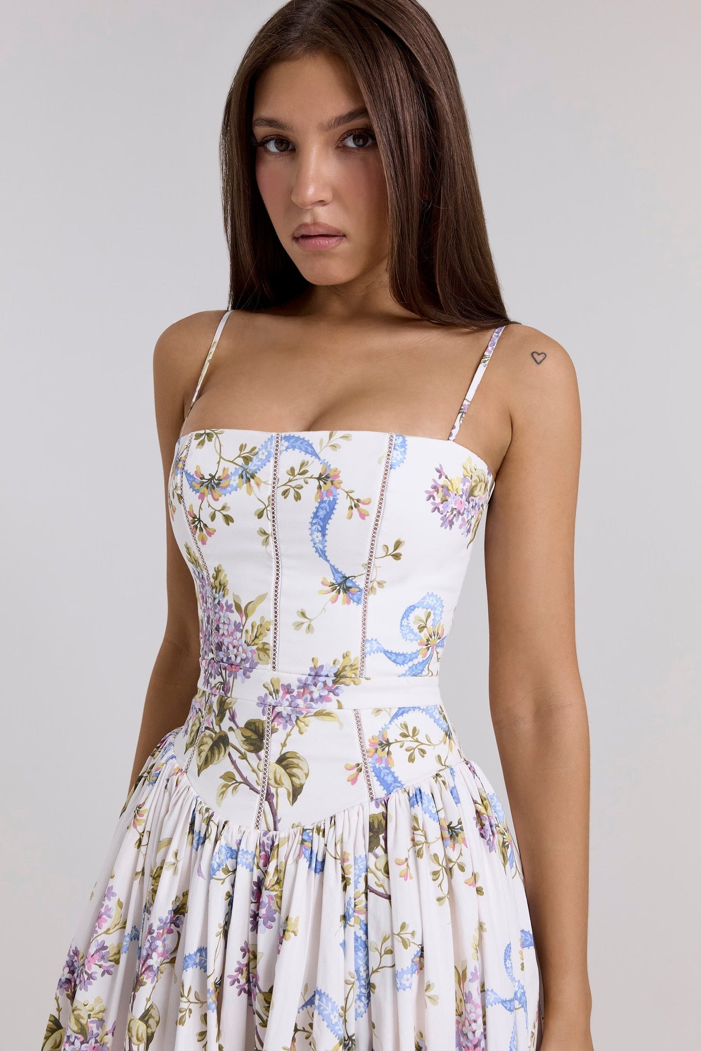 Chic Summer Look for Unmatched Comfort