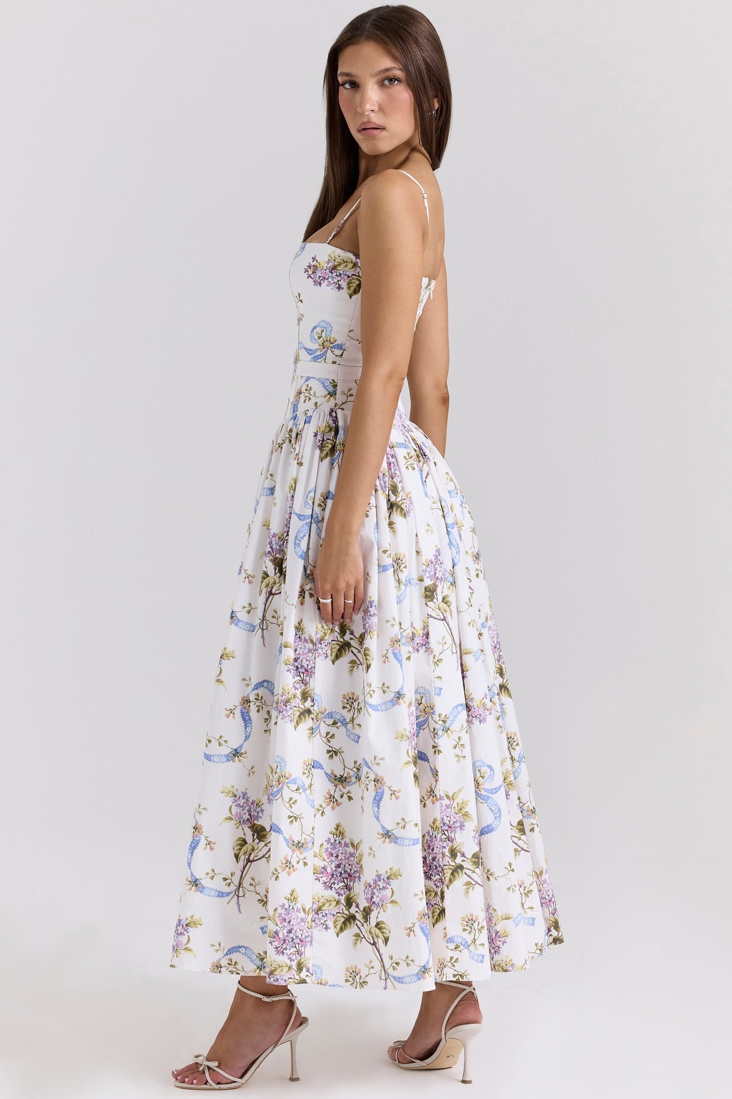 Chic Summer Look for Unmatched Comfort