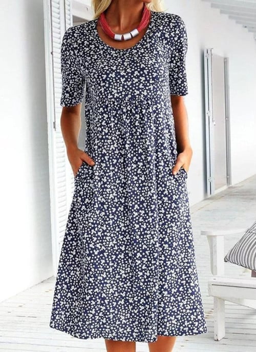 Elegant Vintage Dress for Romantic Looks