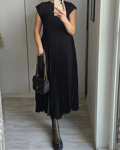 Everyday Elegance, Effortless Comfort Dress