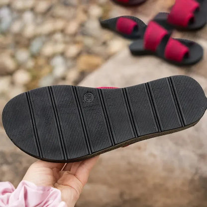 Chic Sandals: Ergonomic All-Day Support