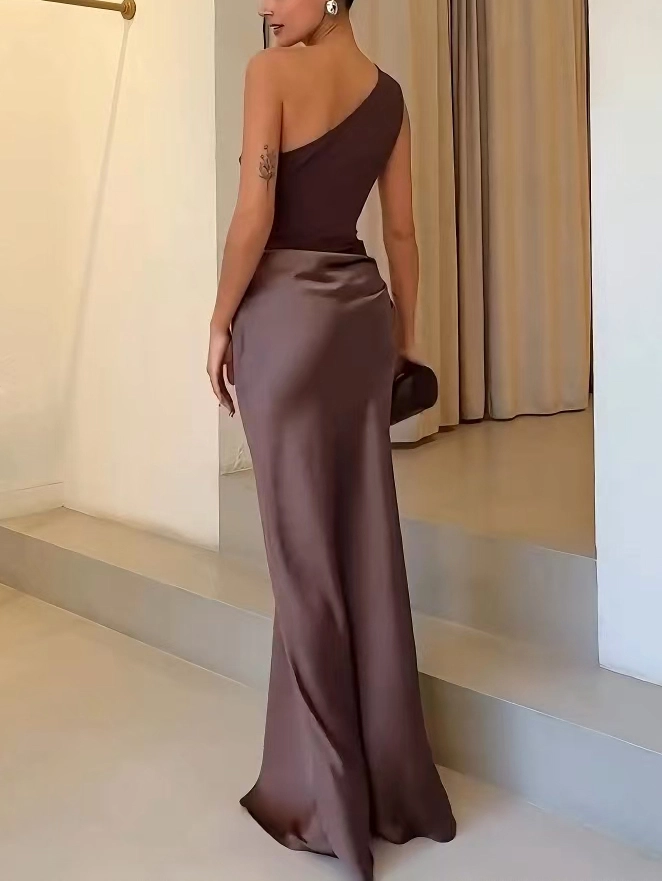 Enchanting One-Shoulder Maxi Dress