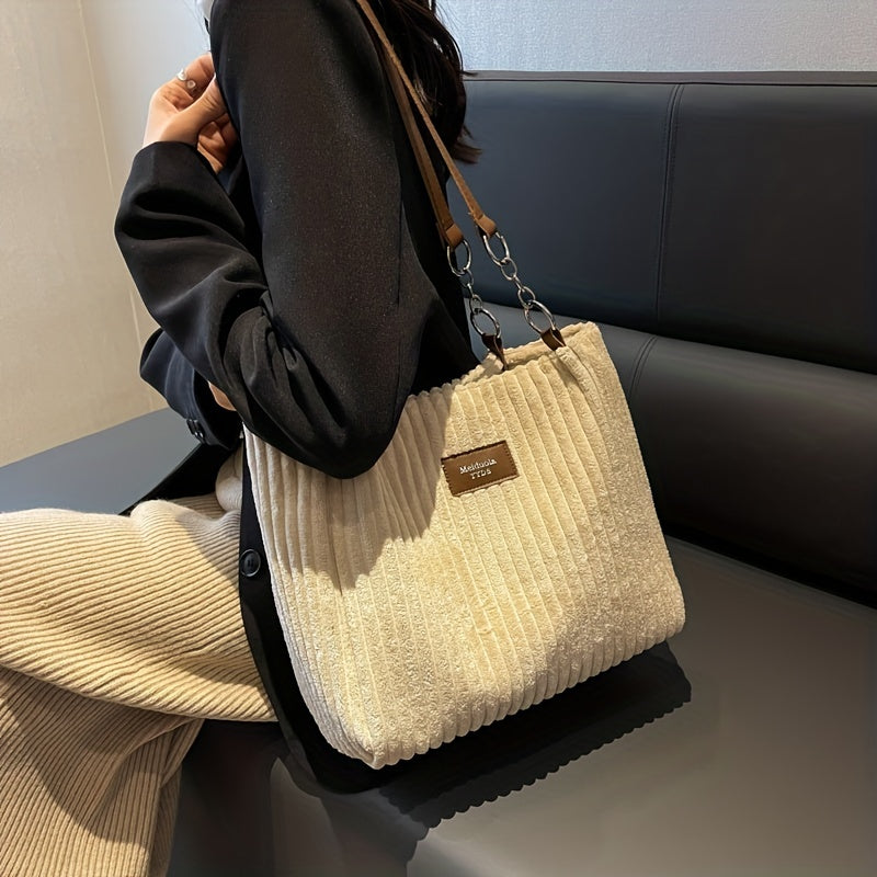 Effortlessly Stylish Everyday Shoulder Bag