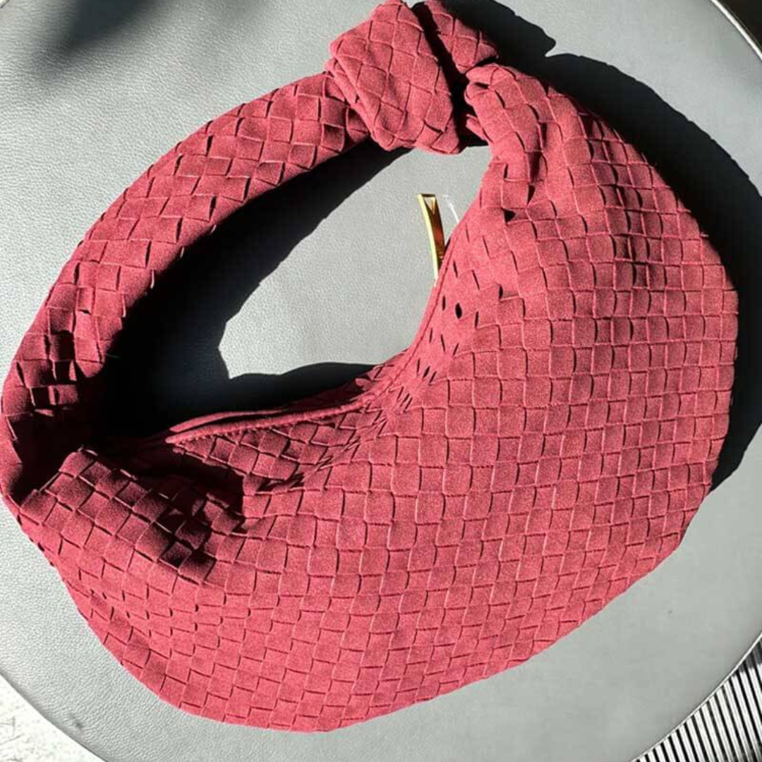 Chic Braided Handbag With Space