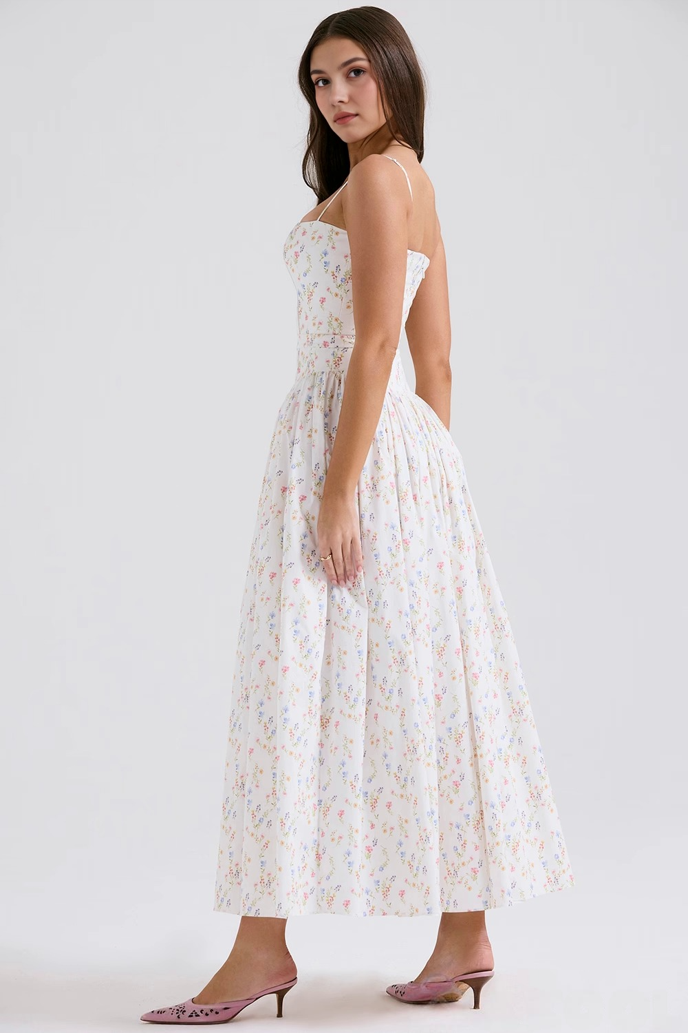 Chic Floral Midi for Effortless Elegance