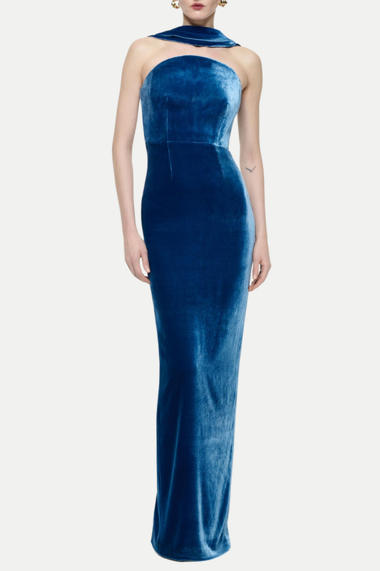 Elegant Velvet Halter: Unforgettable Evenings