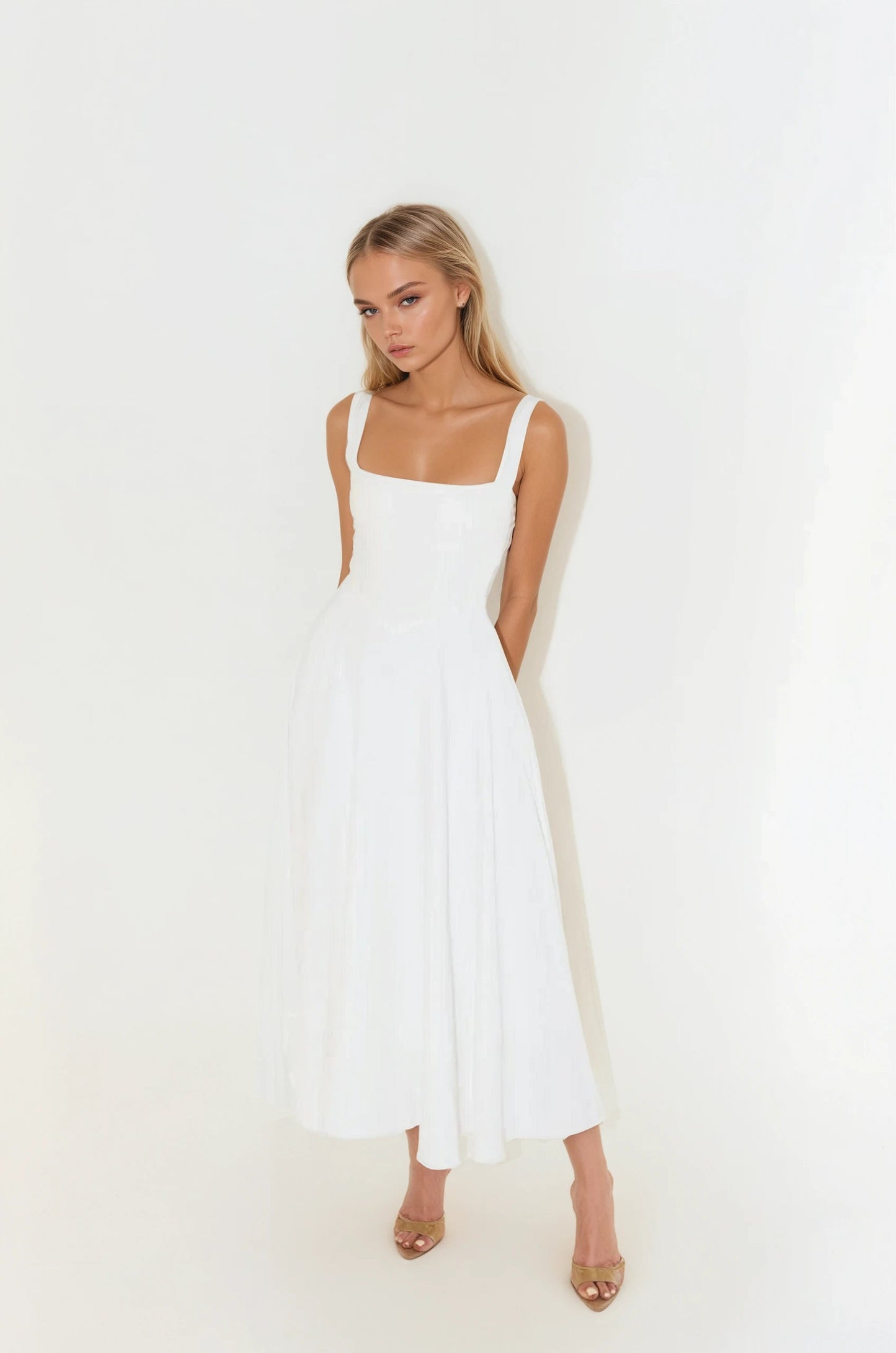 Sophisticated Midi Dress for Effortless Elegance
