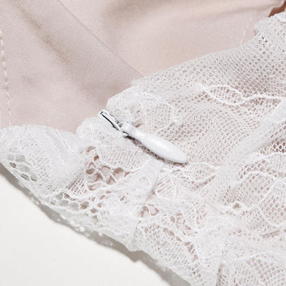 Flattering Lace Maxi for Event Elegance