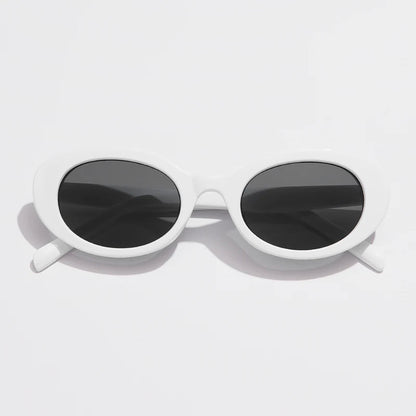 Chic Retro Sunnies with UV Protection