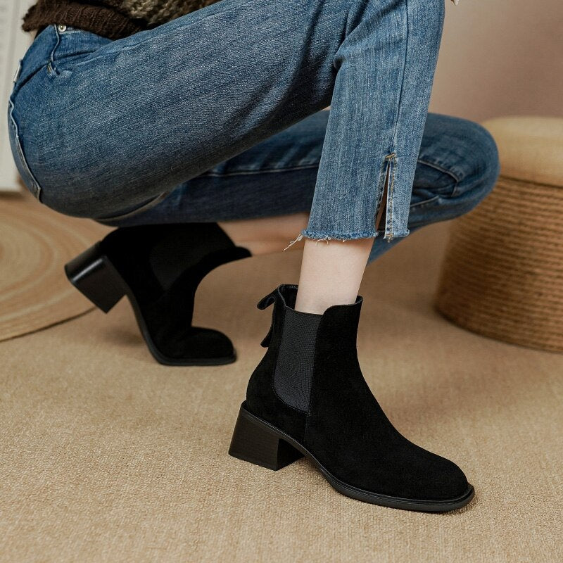 Everyday-Comfort Boots